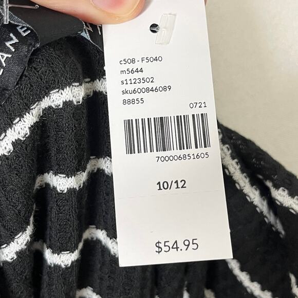 Lane Bryant Womens Knit Top 10/12 Black White Striped Hoodie Peplum Short Sleeve - Picture 8 of 10